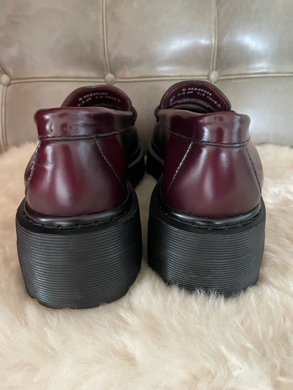 GH Bass Women’s Burgundy Leather Penny Loafers with Platform Lug Sole Sz W 10 - Picture 6 of 6
